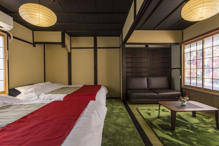 Room 16 of 26