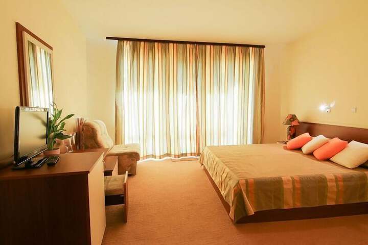 Room 5 of 20