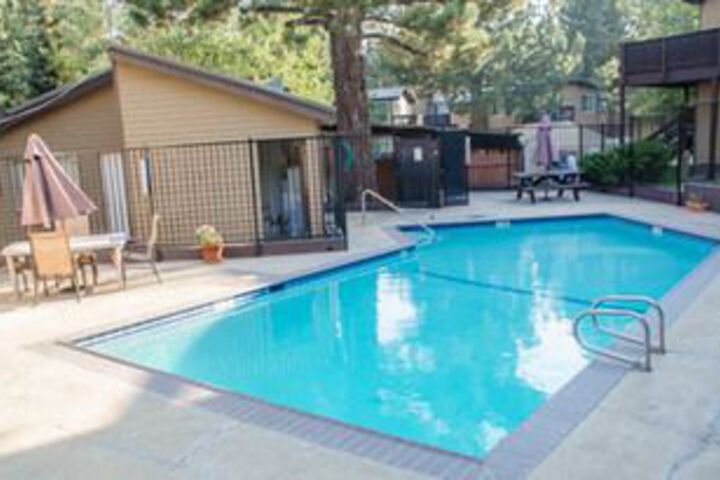 Pool 14 of 20