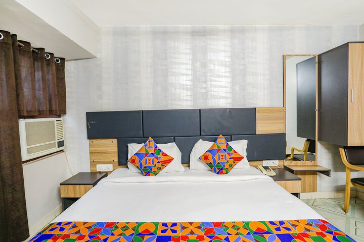 Room 22 of 28