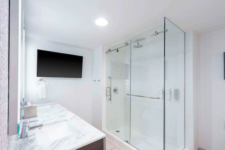 Bathroom shower