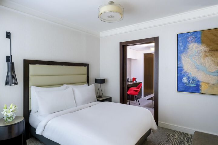 Room 25 of 109
