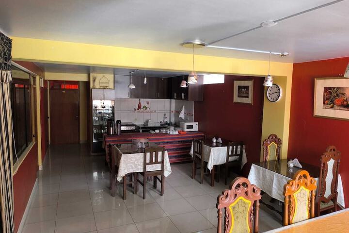 Dining 6 of 8