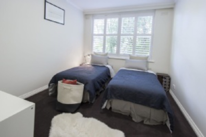 Room 176 of 192