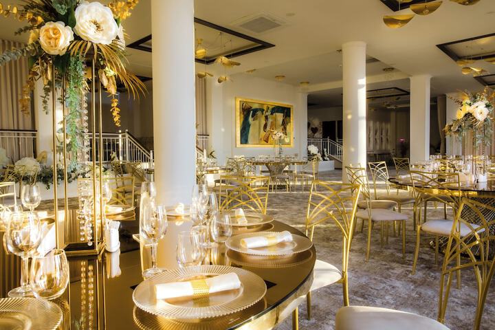 Ballroom/Hall 53 of 58
