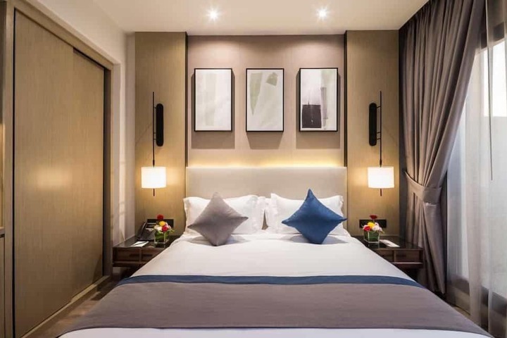 Room 50 of 78