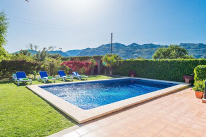 Pool 25 of 49