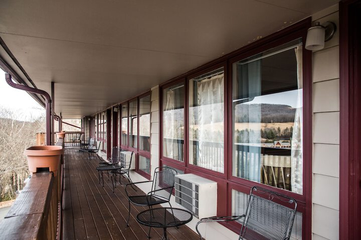 Terrace/Patio 201 of 243