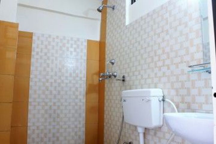 Room 5 of 34
