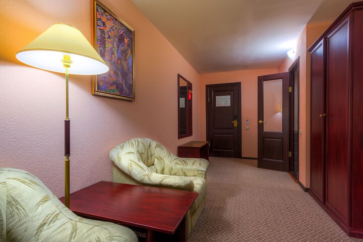 Room 30 of 52