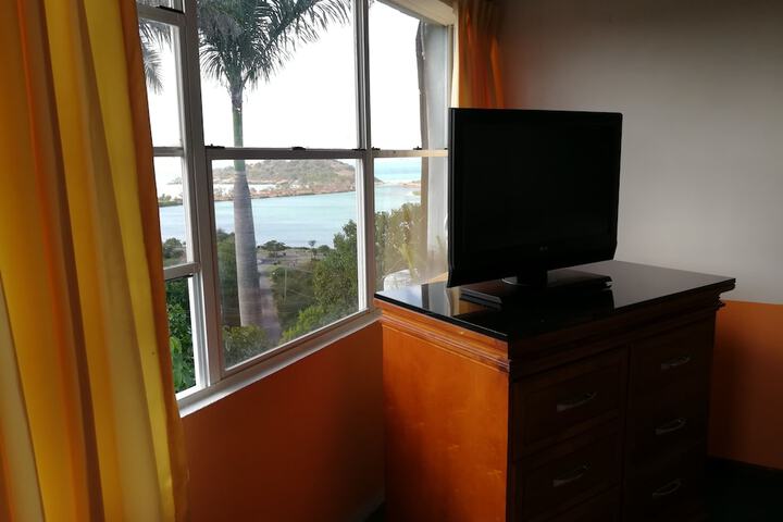 Room 13 of 60