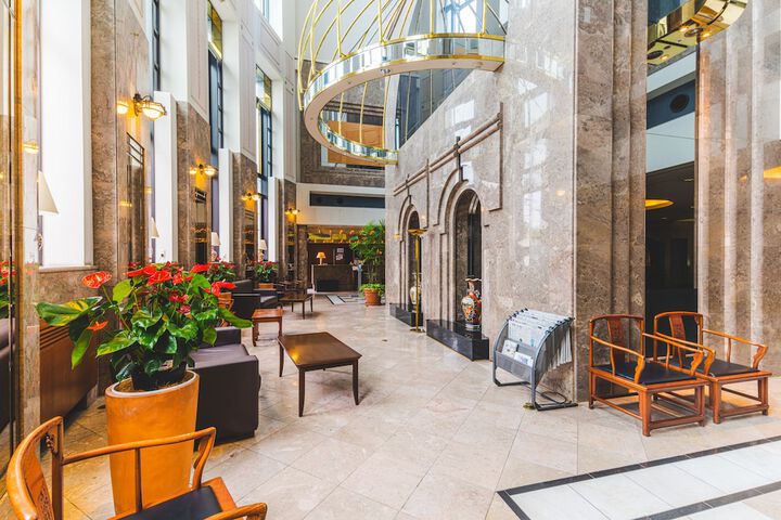 Guest Lobby
