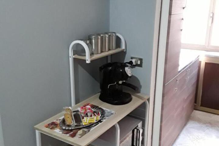 Room 6 of 11