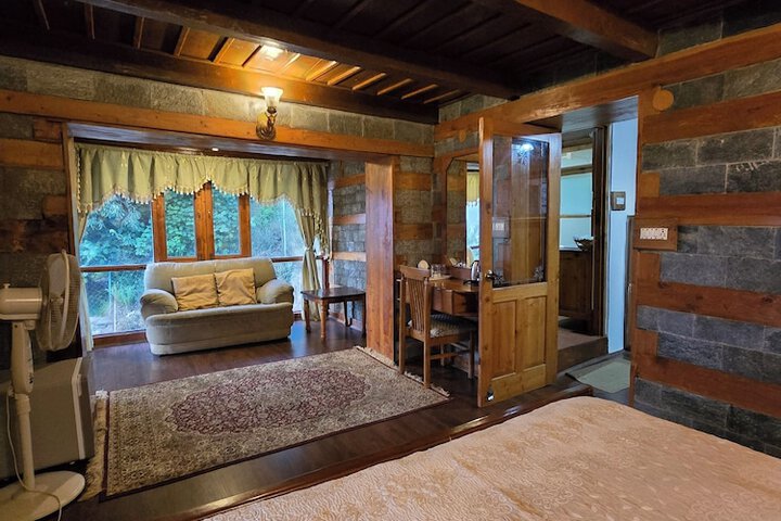 Room 7 of 36