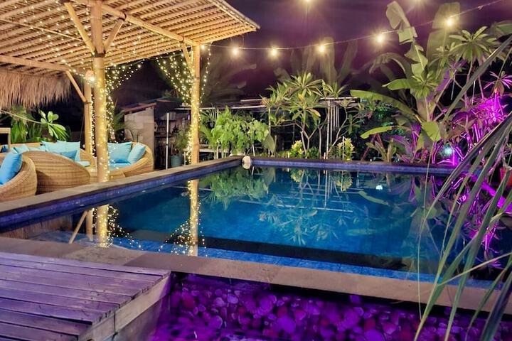 Pool 31 of 67