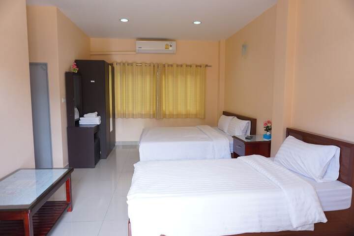 Room 18 of 38