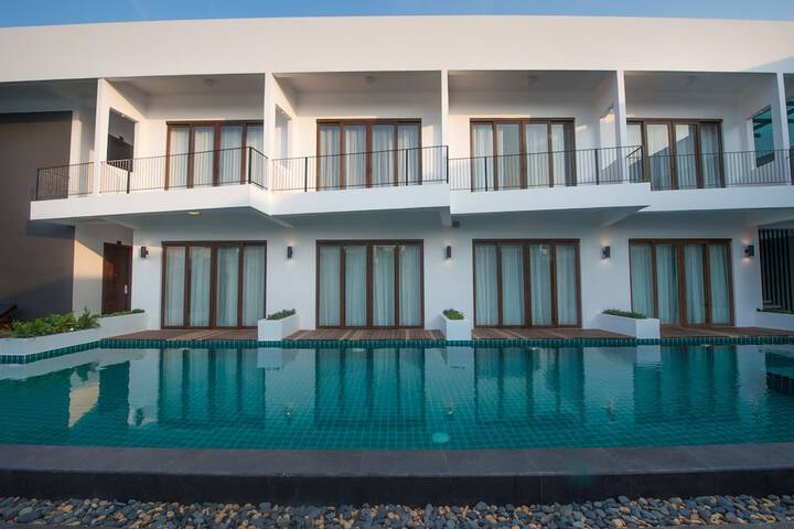Pool 64 of 104