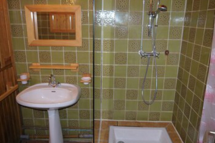 Room 3 of 39