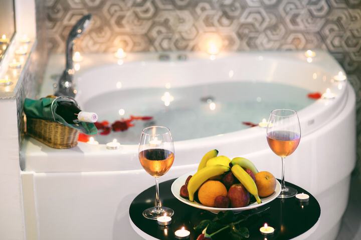 Hot Tub 79 of 135