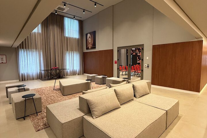 Ballroom/Hall 63 of 68