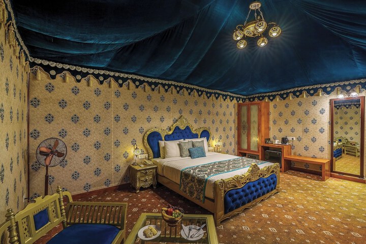 Room 4 of 110