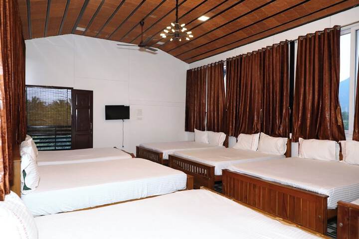 Room 43 of 138