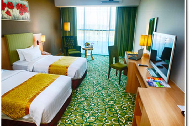 Room 14 of 34