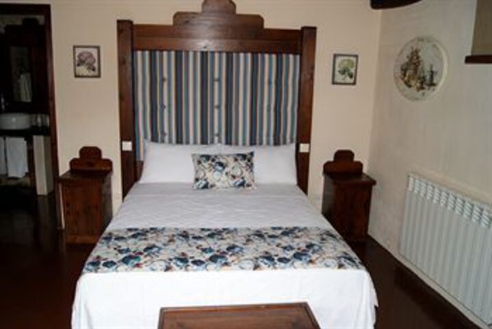 Room 12 of 40