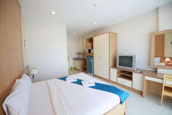 Room 6 of 62