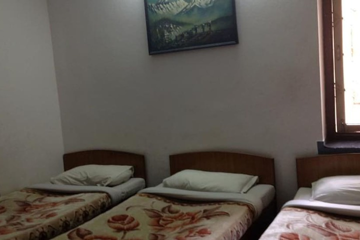 Room 5 of 40