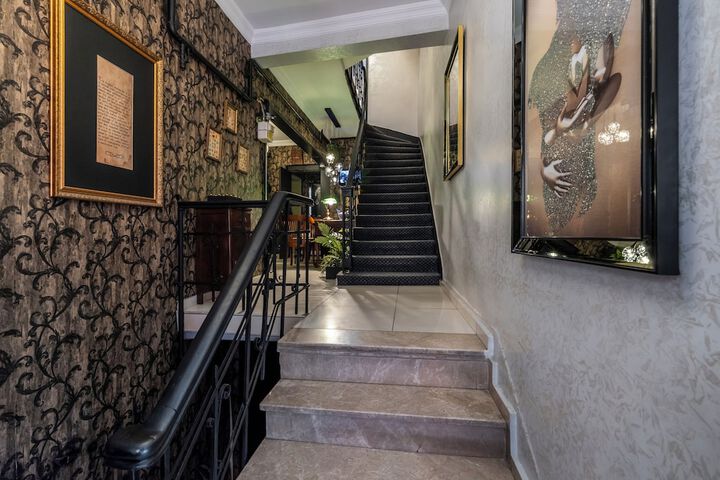 Hotel 68 of 71