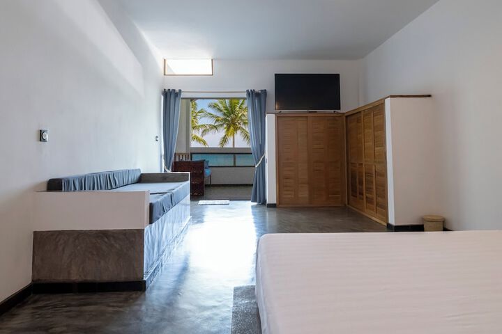 Room 14 of 75