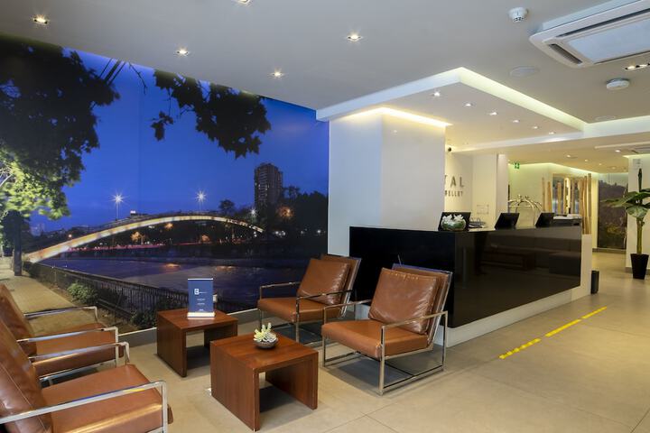 Entrance & Lobby