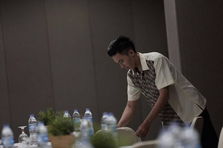Dining Photos