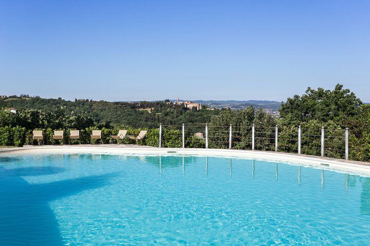 Hotel with Pool
