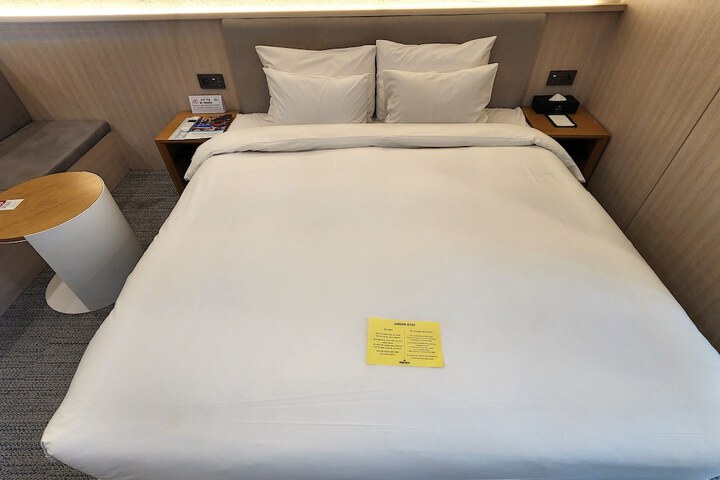 Room 86 of 219