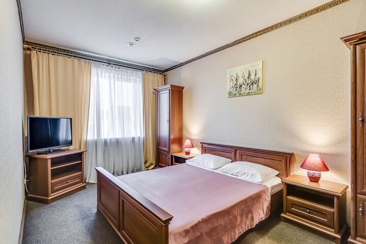 Room 25 of 54