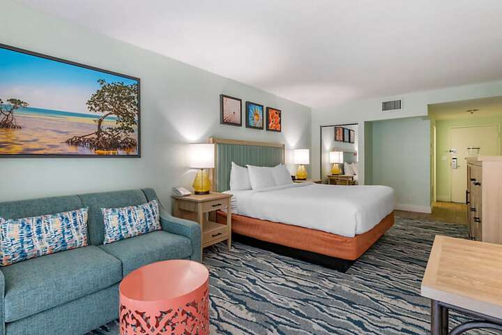 Room 8 of 27