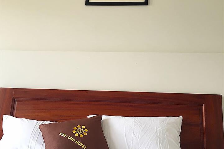 Room 17 of 36