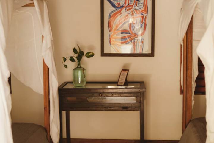 Room 30 of 60