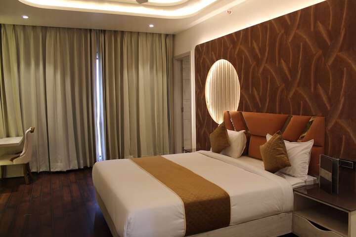 Room 7 of 22