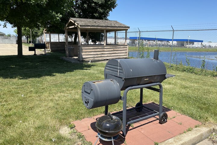 BBQ/picnic area