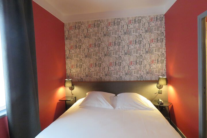 Room 8 of 36