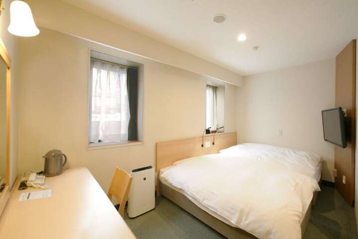 Room 4 of 29