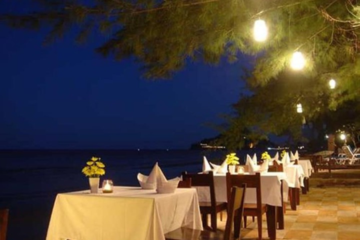 Dining Photos