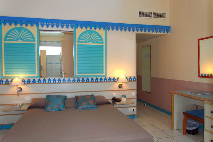 Room 9 of 53