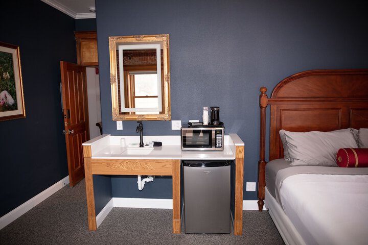 Room 45 of 120