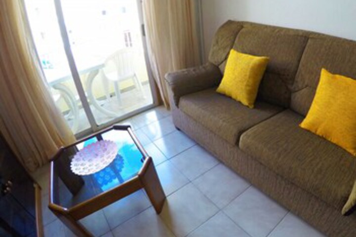 Room 15 of 18