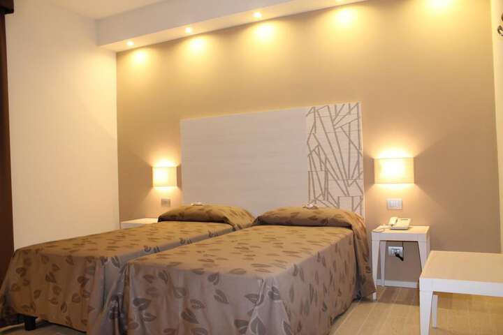 Room 14 of 44
