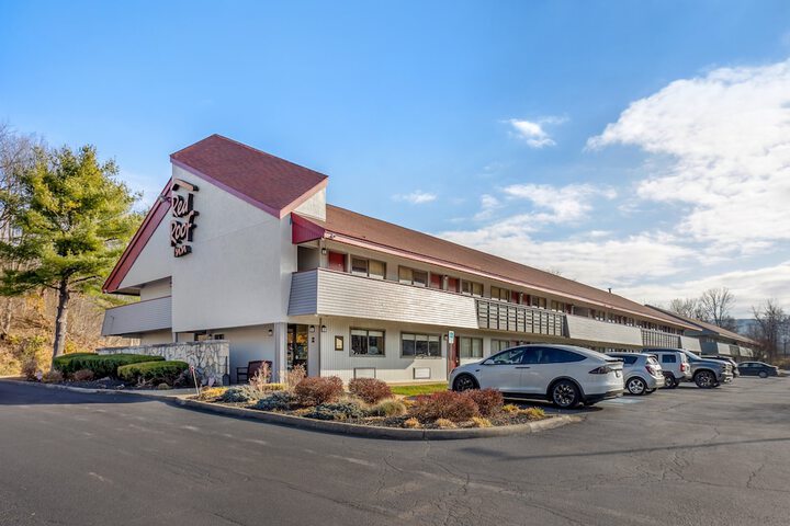 HomeTowne Studios by Red Roof Danville PA in Danville, PA